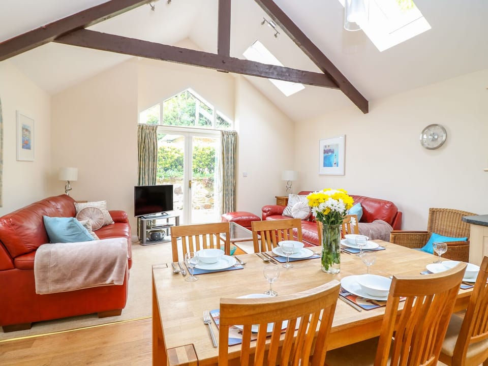 Cottage | Interior
