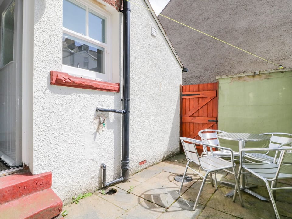 Cottage | Outdoor dining
