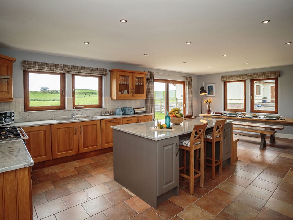 Cottage | Private kitchen | Microwave, stovetop, dishwasher, highchair