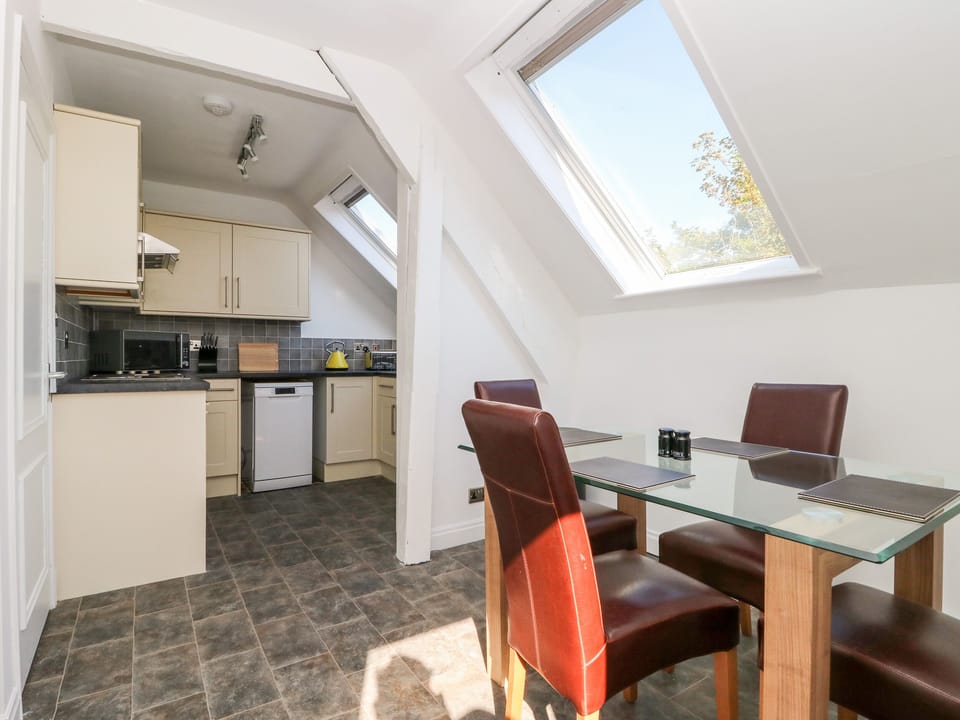 Cottage | Interior
