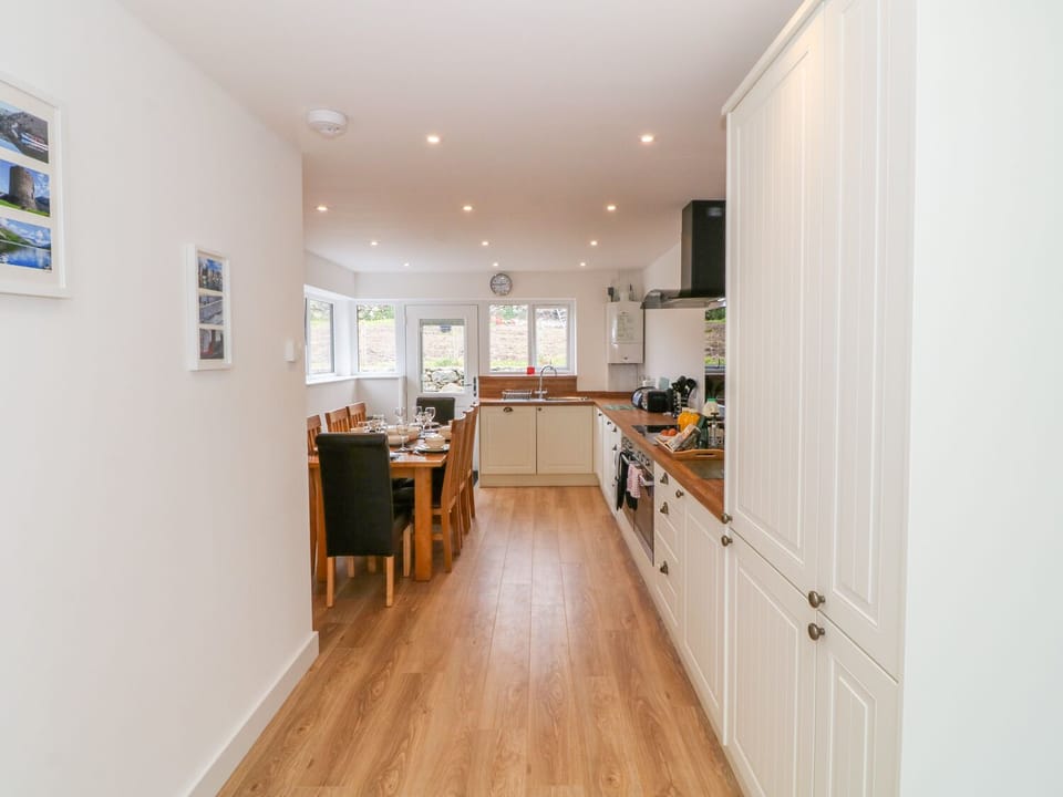 Cottage | Interior