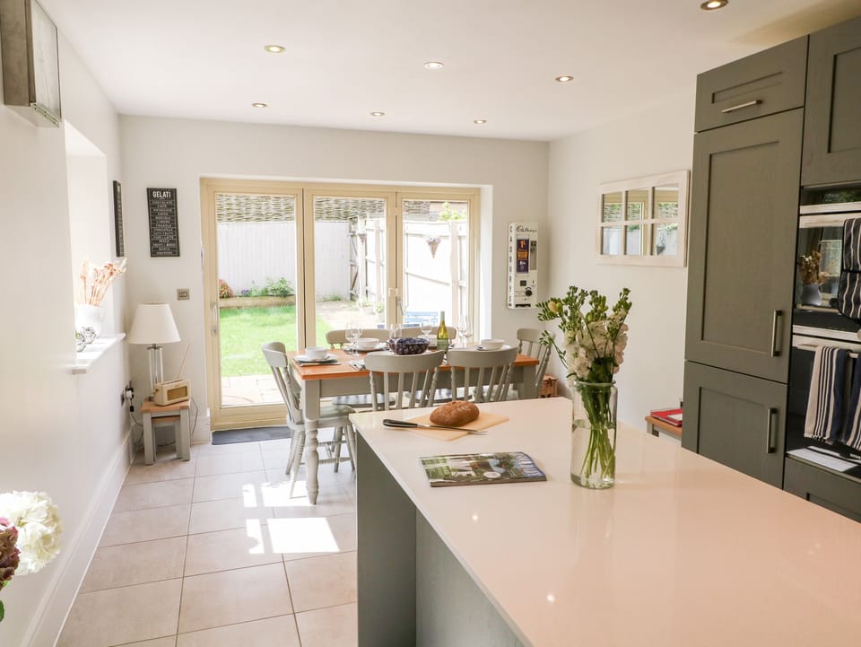 Cottage | Interior