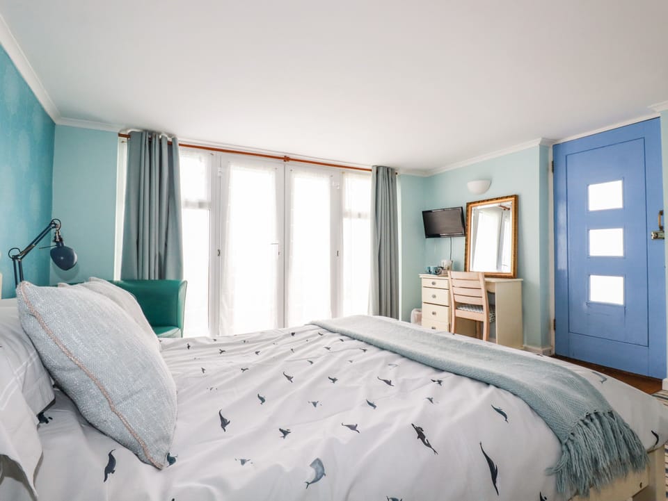 Blue Bay Beach House Cottage in England