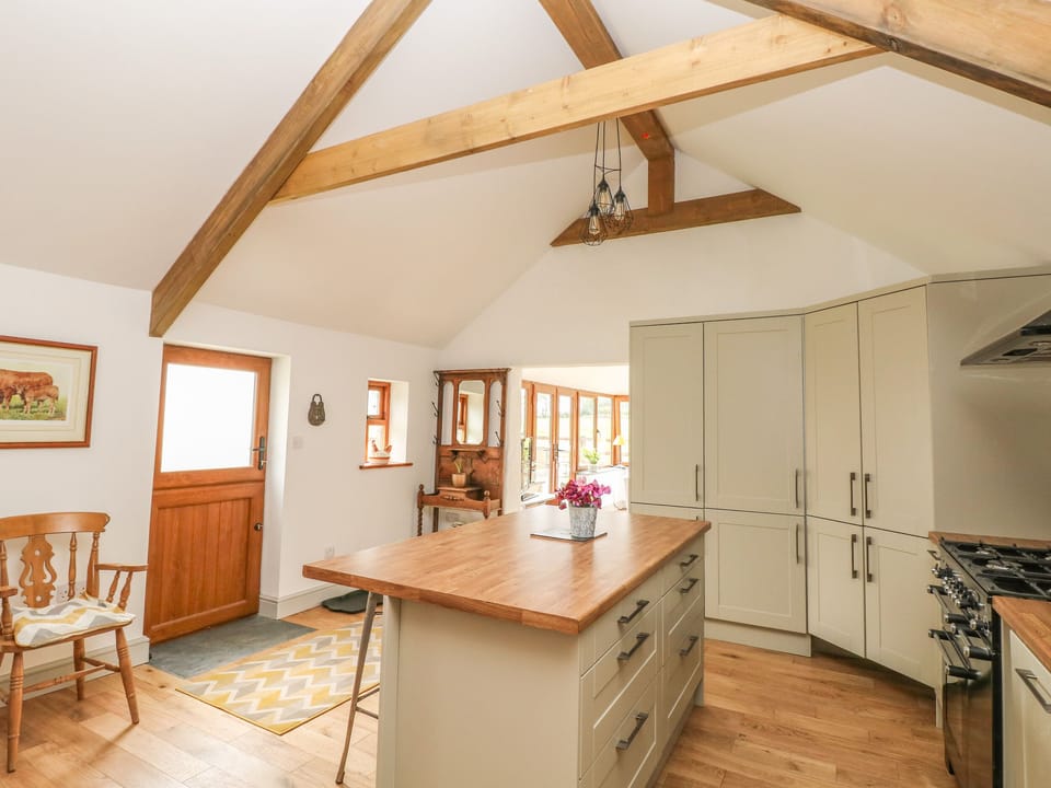 Cottage | Interior