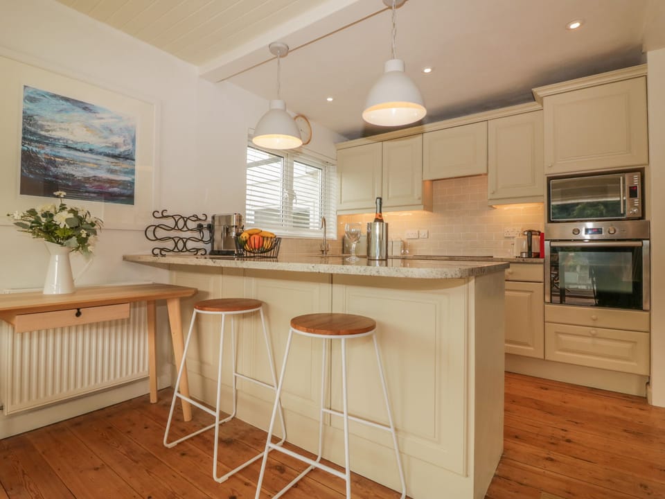 Cottage | Interior