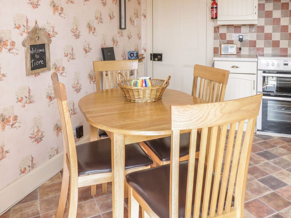 Cottage | Interior