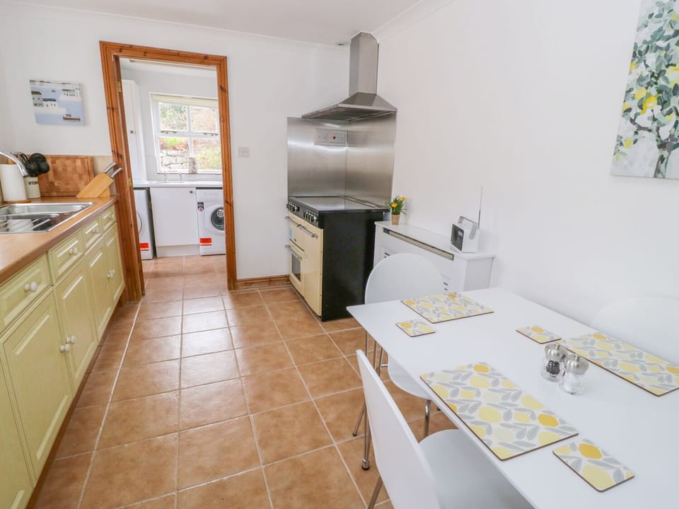 Cottage | Interior