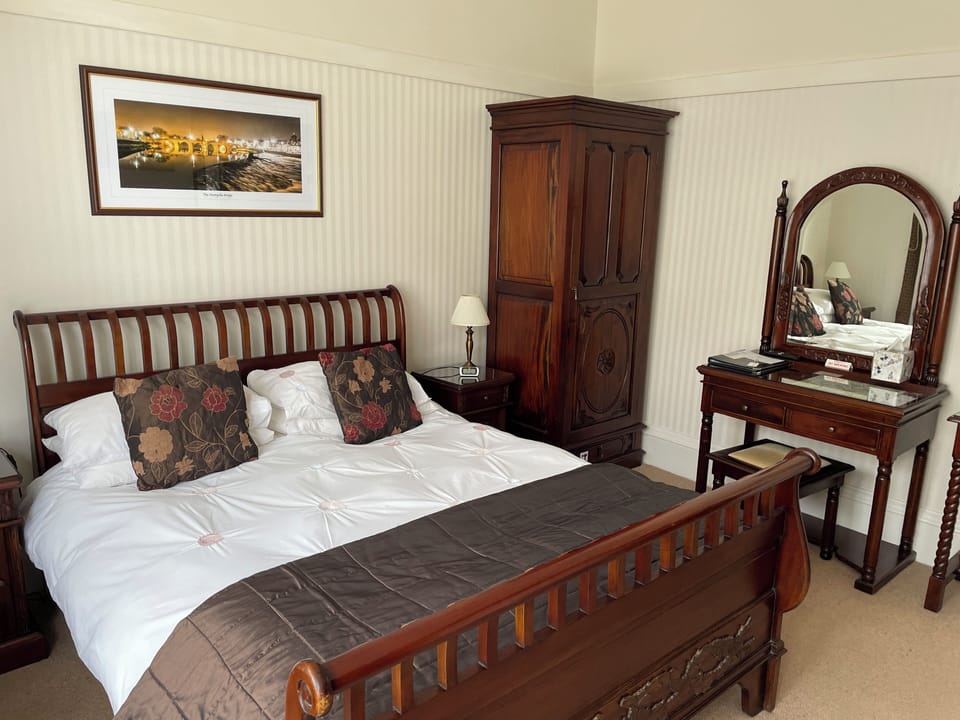 Double Room, 1 King Bed, Ensuite