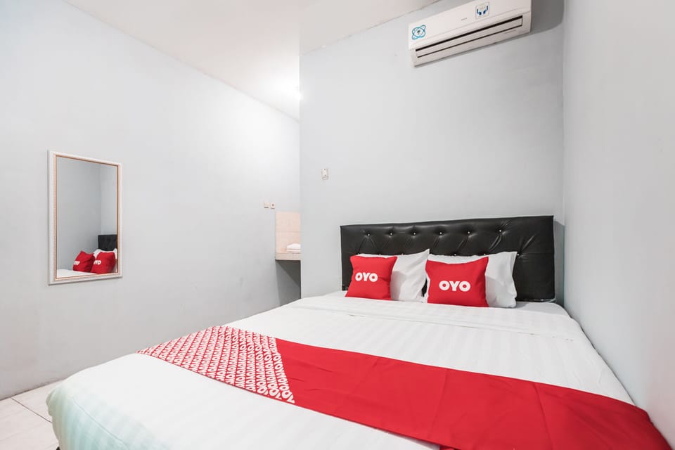 Standard Double Room | Free WiFi, bed sheets