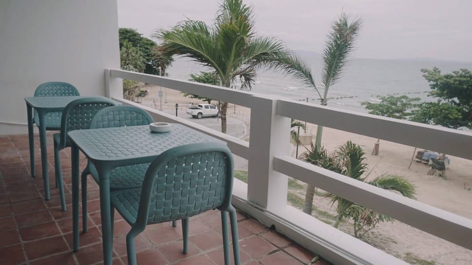 6-Bedroom Villa with Private Pool | Terrace/patio