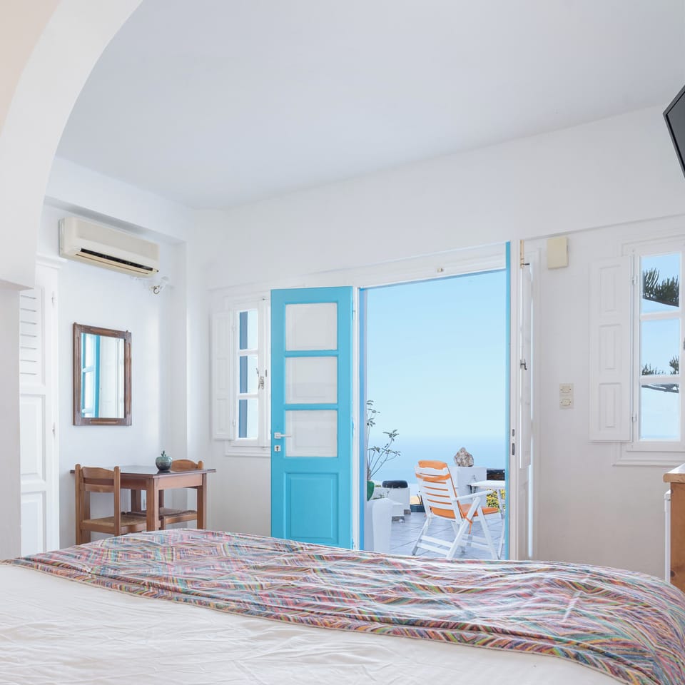 Double room with Sea View | Premium bedding, down comforters, memory foam beds, in-room safe