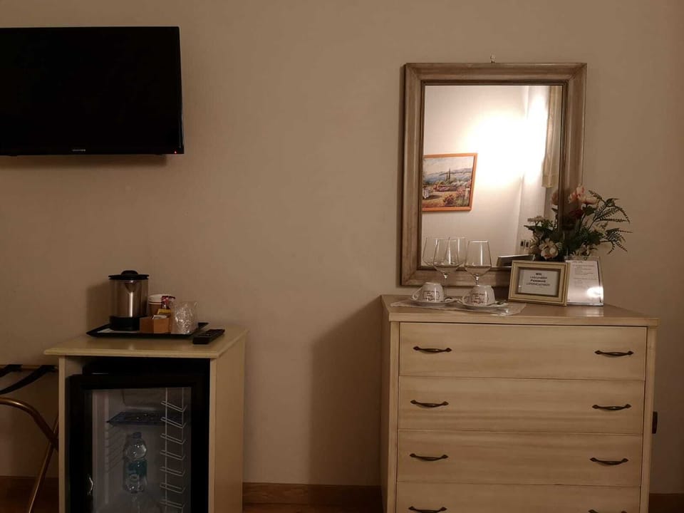 Superior Double Room | Free minibar, in-room safe, desk, soundproofing