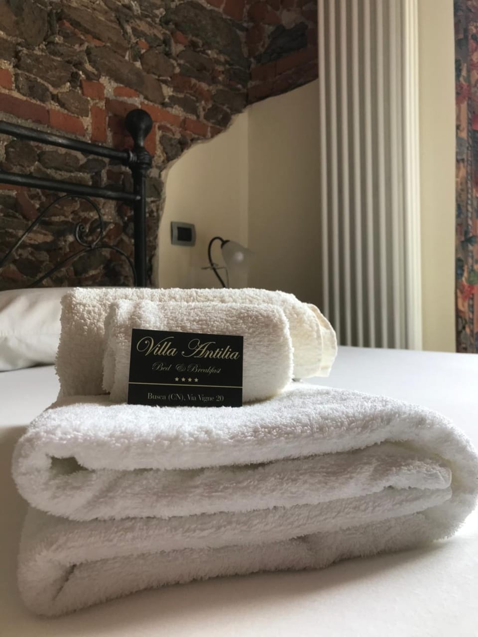 Blackout drapes, soundproofing, cribs/infant beds, free WiFi