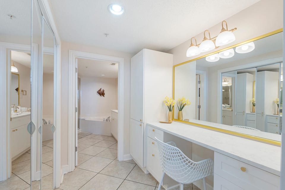 Majestic T2 - 1606 House in Long Beach