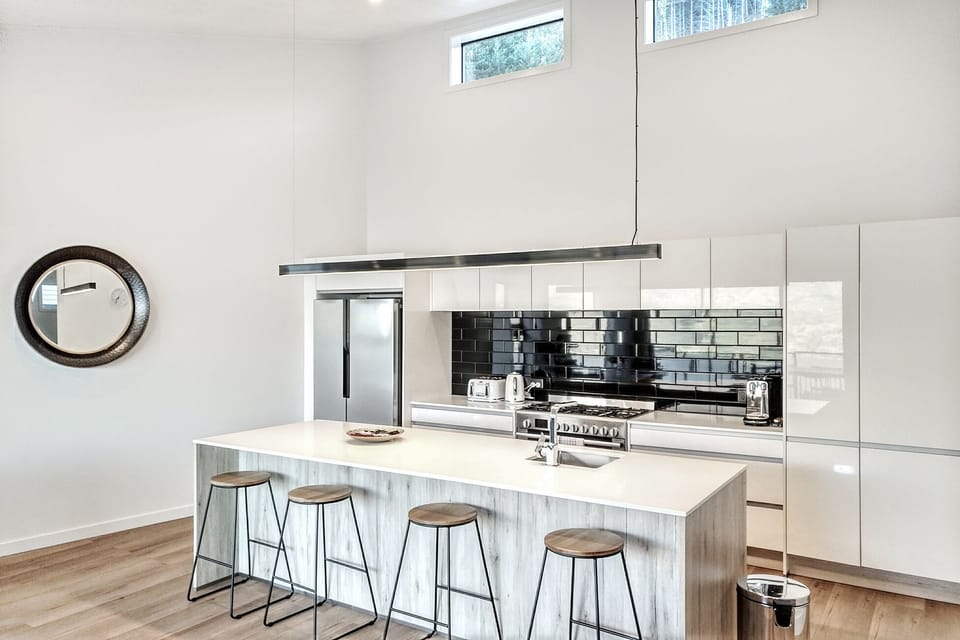 3 Bedrooms Deluxe House | Private kitchen | Full-size fridge, oven, stovetop, dishwasher