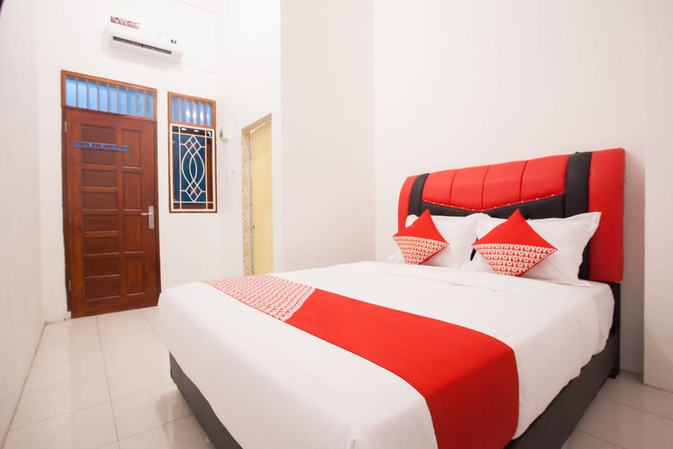 Standard Double Room | Bed sheets