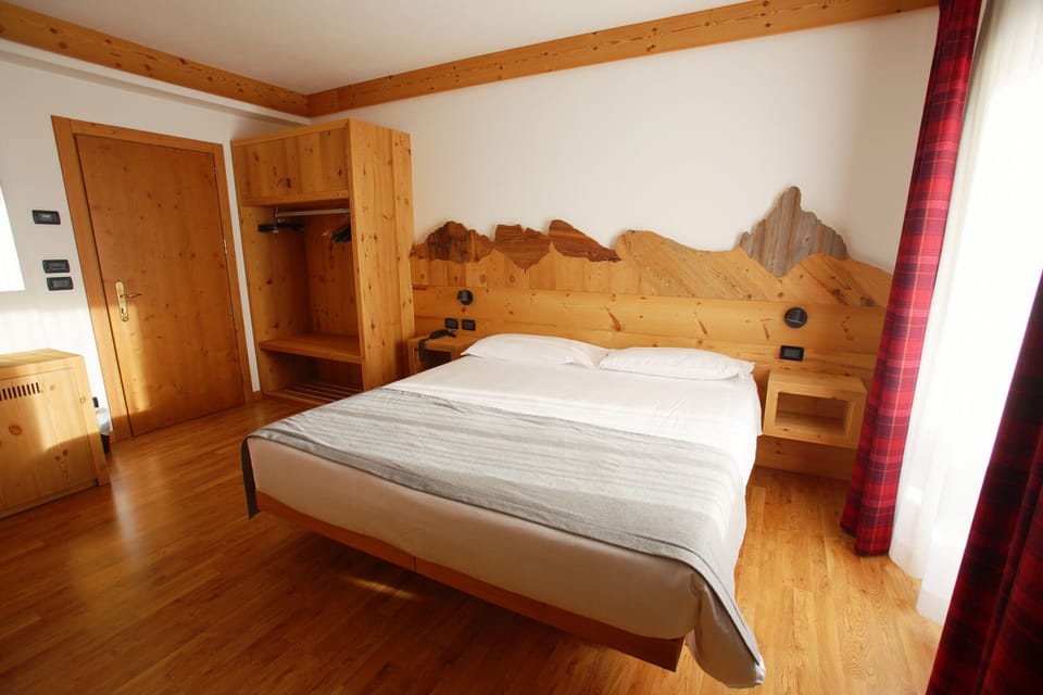 Comfort Double or Twin Room | Select Comfort beds, in-room safe, soundproofing, cribs (surcharge)