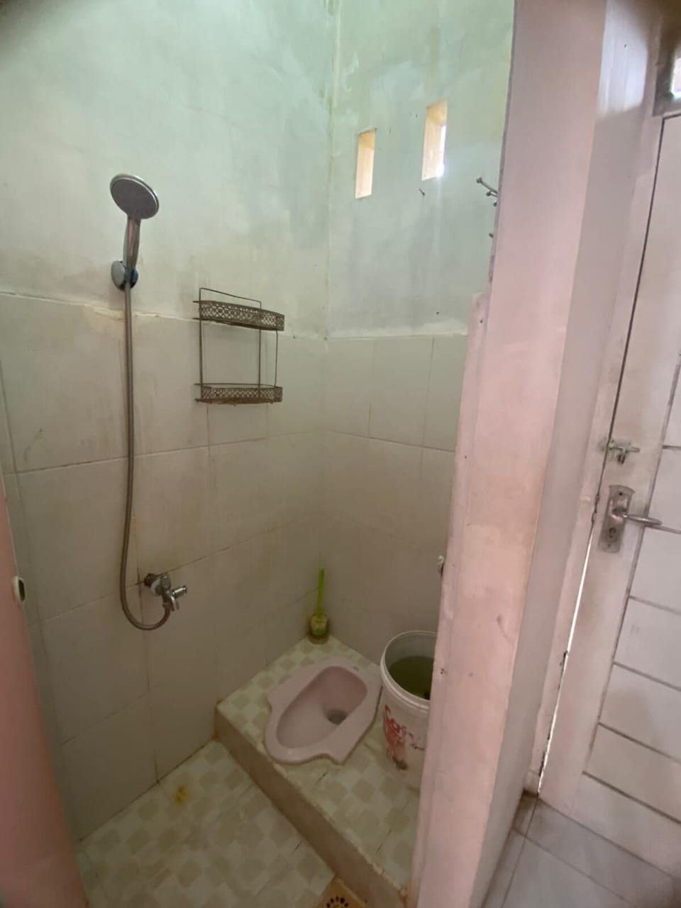 Premium House | Bathroom | Shower, towels