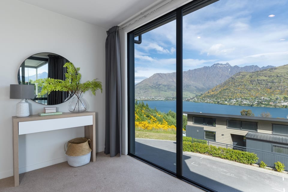 Private 3 Bedroom Apartment | Living area | Flat-screen TV, Netflix, streaming services