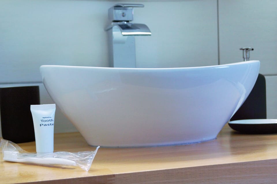 Shower, free toiletries, hair dryer, towels