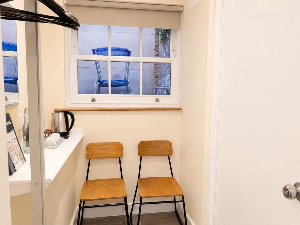 Triple Room | Iron/ironing board (on request), WiFi (free)