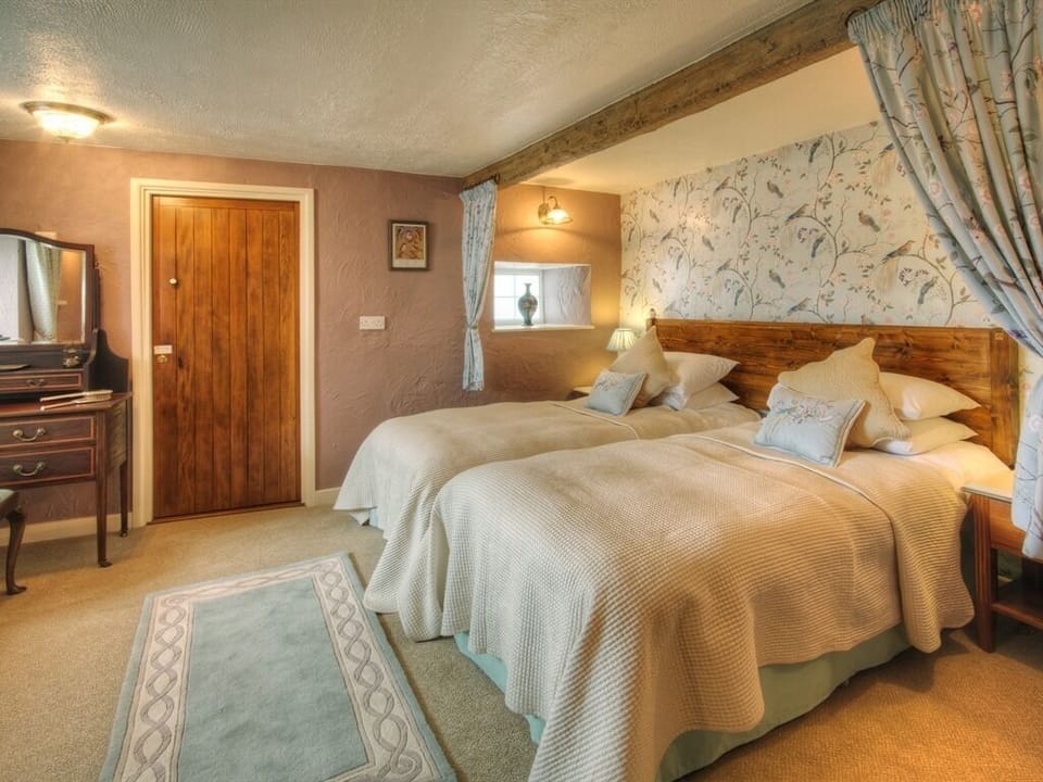 Standard Double or Twin Room, Ensuite