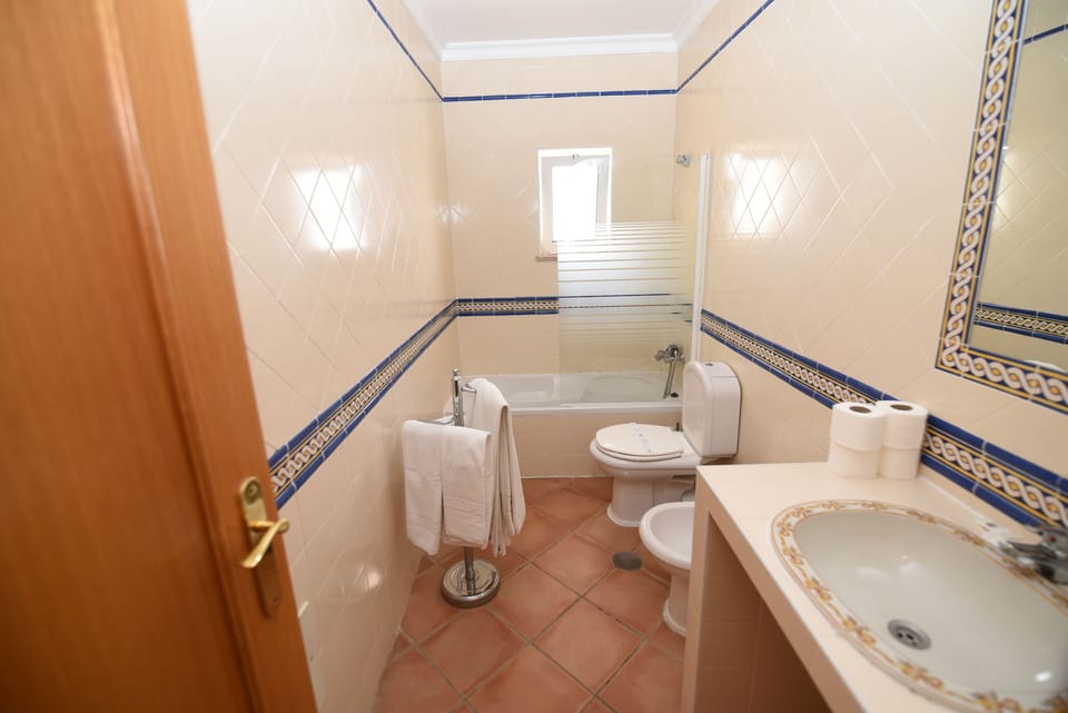 Monte dos Avós Village - Pets Friendly Hotel in Moncarapacho