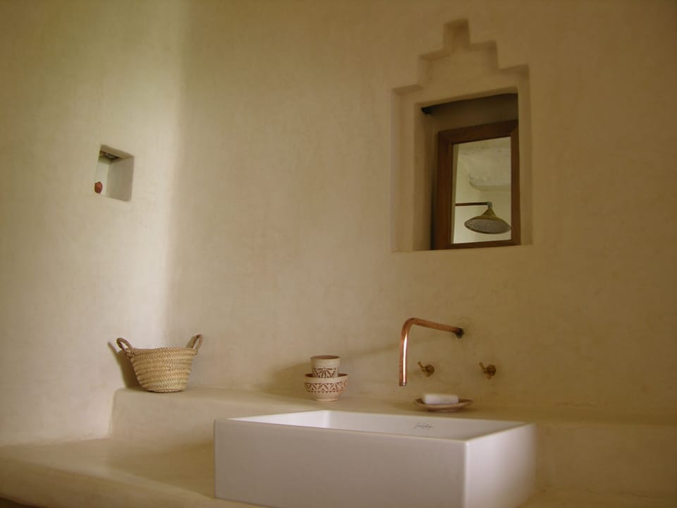 Chambre Gazebo | Bathroom sink