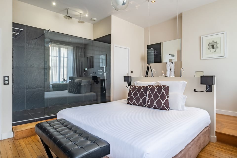 Junior Suite | Free minibar, in-room safe, individually decorated
