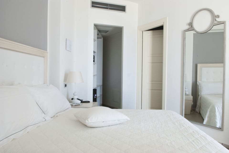 Premium bedding, minibar, in-room safe, individually decorated