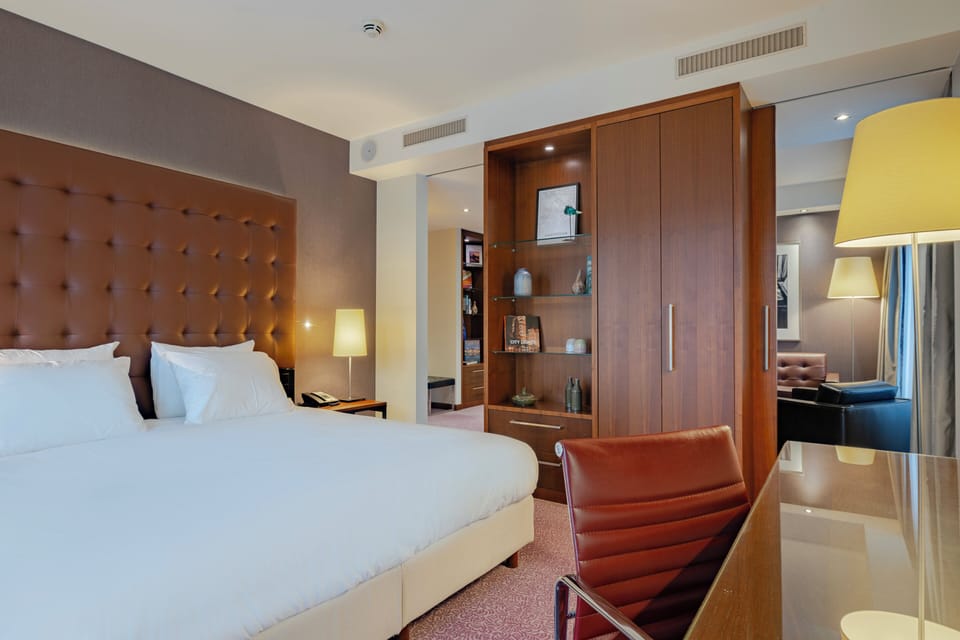 Hypo-allergenic bedding available, minibar, in-room safe, desk