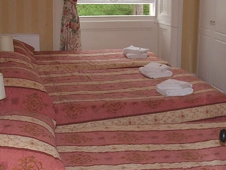 Standard Suite, Private Bathroom (3 x Singles - first floor)