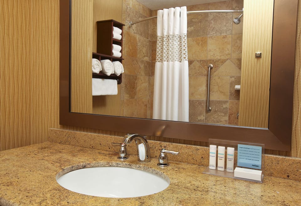 Room, 2 Queen Beds, Non Smoking | Bathroom | Combined shower/tub, free toiletries, hair dryer, towels