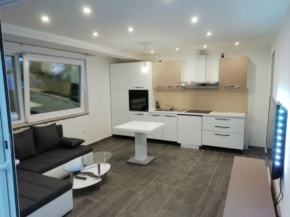 Villa, 1 Bedroom | Private kitchen | Full-size fridge, microwave, oven, stovetop