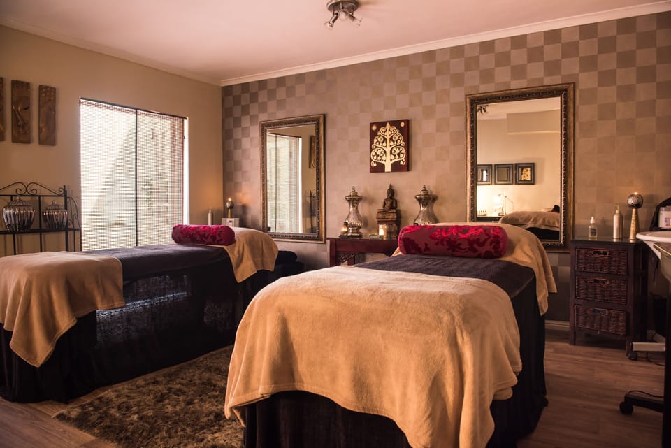 Whale View Manor Guesthouse Bed and Breakfast in Cape Town