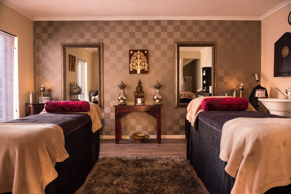 Whale View Manor Guesthouse Bed and Breakfast in Cape Town
