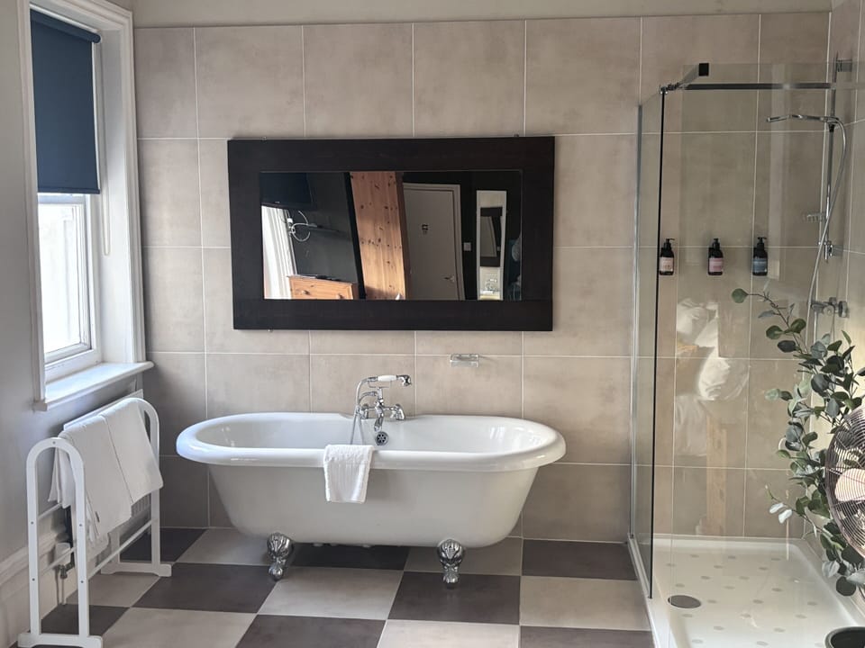 Luxury Suite, Ensuite, City View (Luxury Suite) | Bathroom