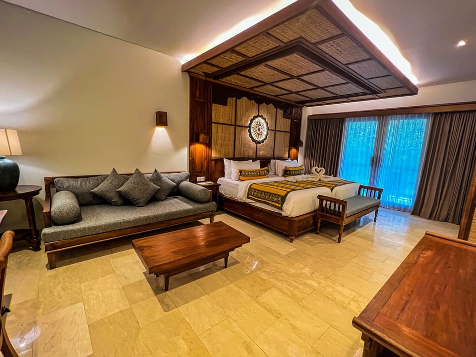 Minibar, in-room safe, desk, blackout drapes