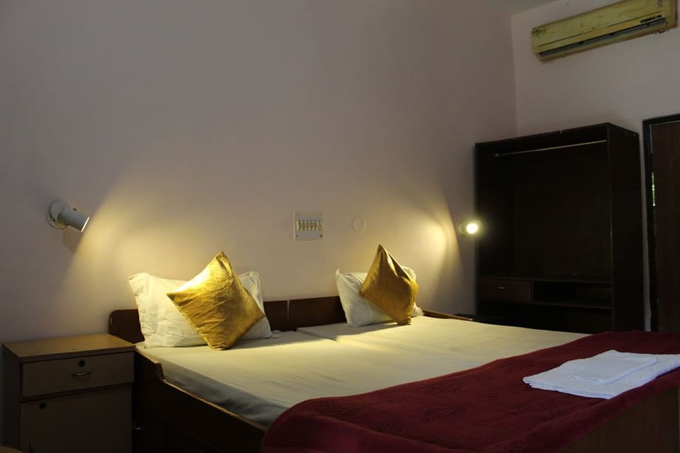 1 bedroom, hypo-allergenic bedding available, WiFi (free)