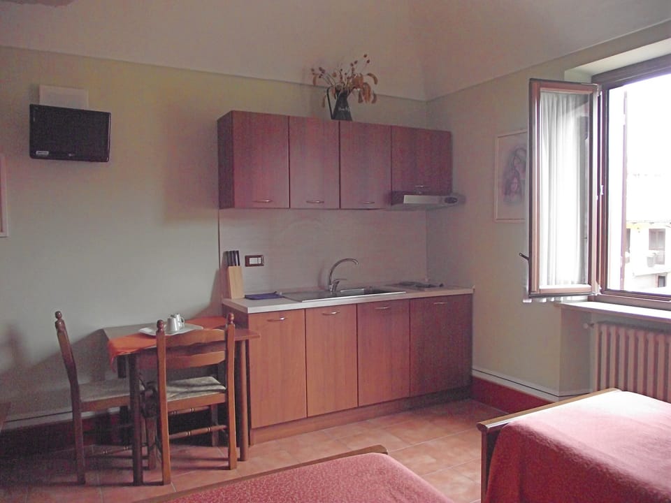 Studio (2 pax) | Minibar, in-room safe, desk, cribs/infant beds