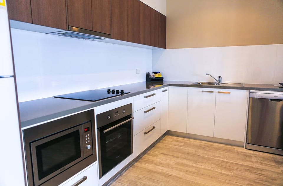 Microwave, electric kettle