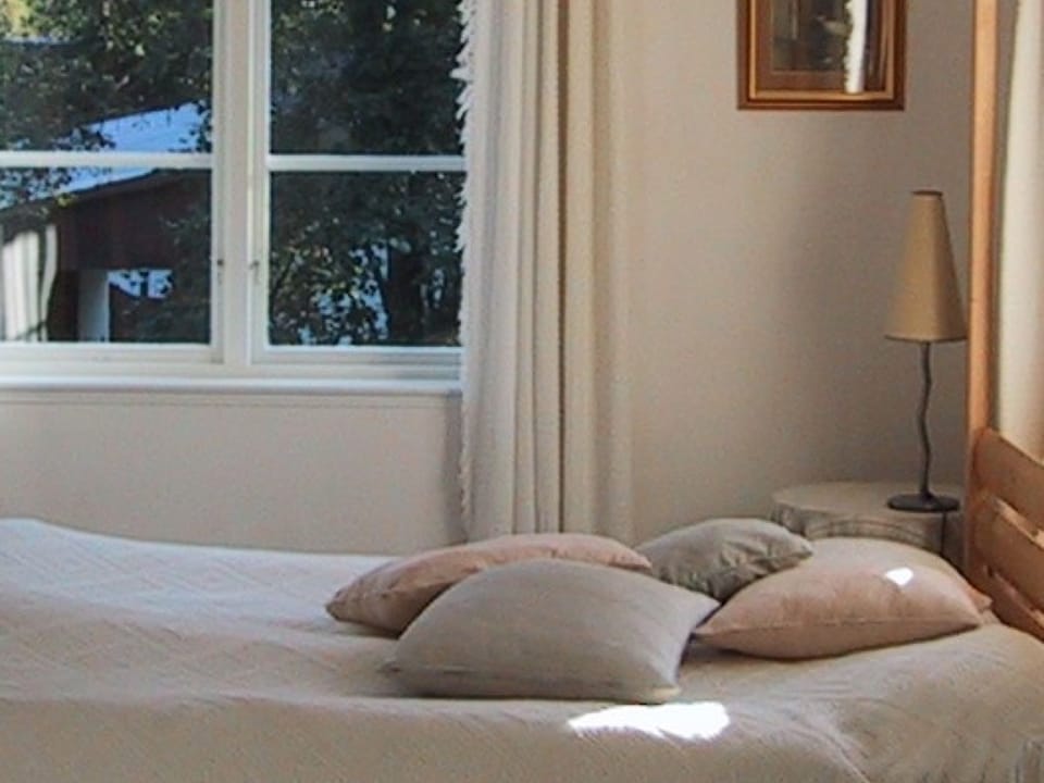 1 bedroom, premium bedding, pillowtop beds, in-room safe