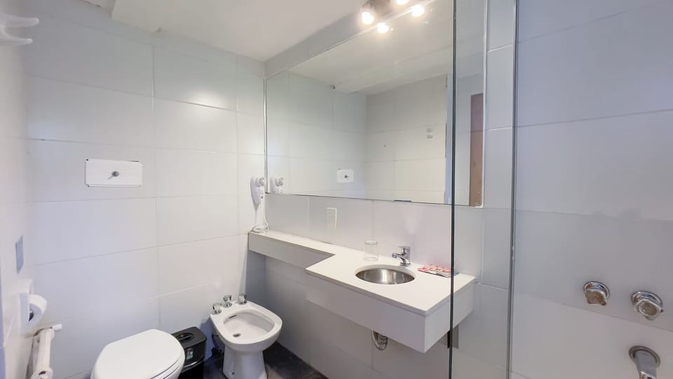Standard Double Room, 1 Double Bed | Bathroom | Combined shower/tub, free toiletries, hair dryer, bidet