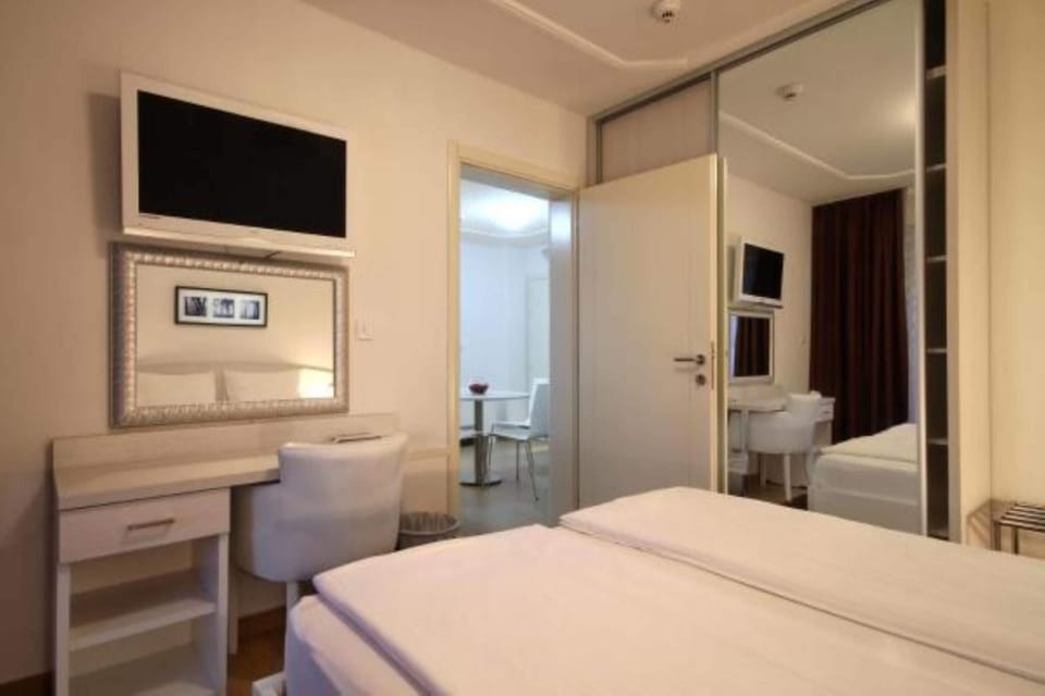 Comfort Apartment | Select Comfort beds, in-room safe, individually decorated