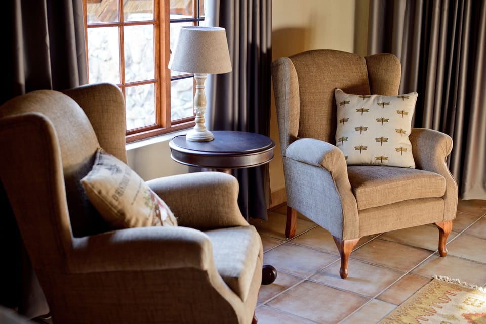 Luxury Chalet (Bush) | Living area