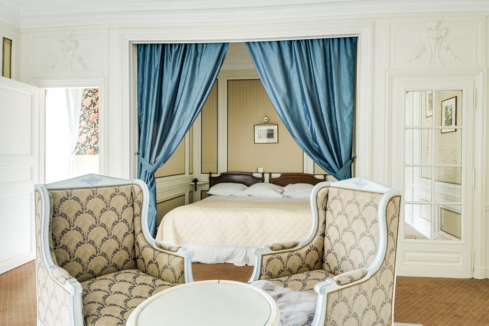 Junior Suite | Individually decorated, desk, free WiFi, bed sheets