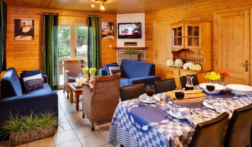 House | Dining