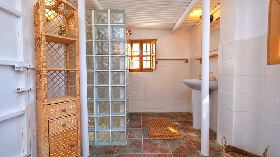 Finca Serrato Bed and Breakfast in Andalusia