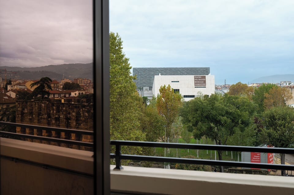 Suite | City view