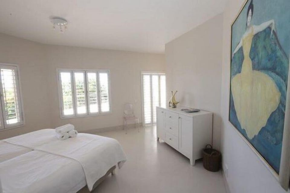 Deluxe Apartment, 3 Bedrooms, Kitchen, Ocean View | 3 bedrooms, Egyptian cotton sheets, premium bedding, Select Comfort beds